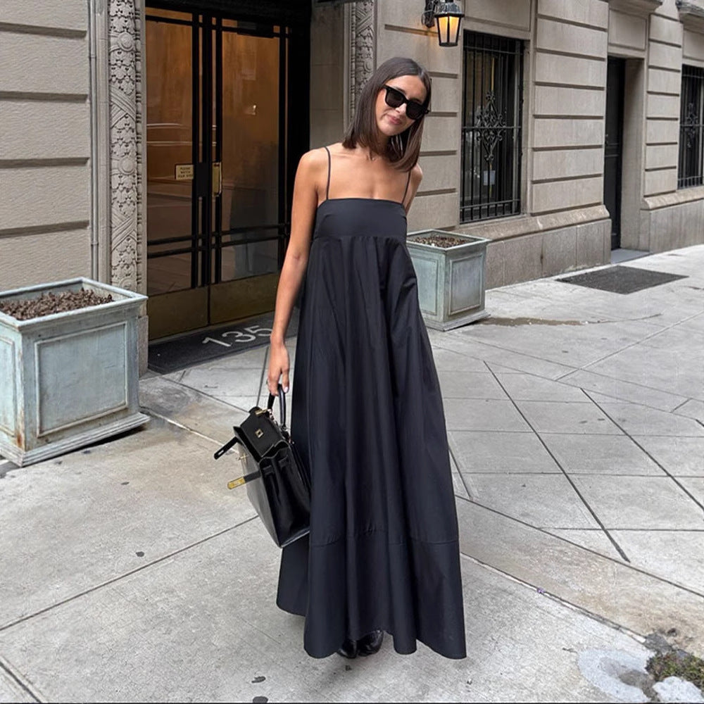 Robe Longue Noire Marivelle – Minimaliste et Élégante à Bretelles Fines