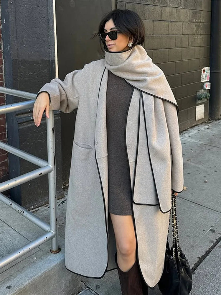 Manteau Écharpe en Laine Bordé de Cuir