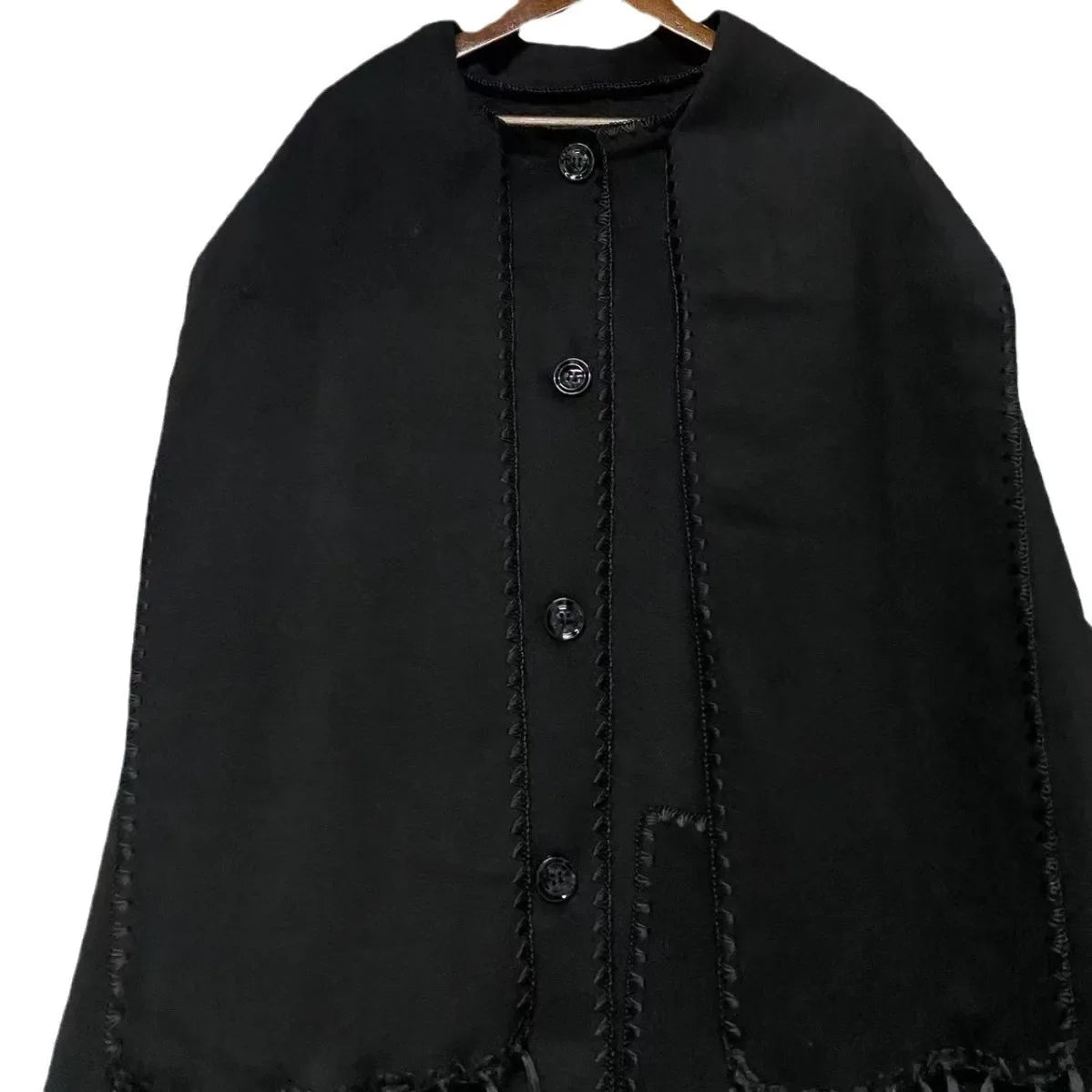 Blouson noir à ornements brodés