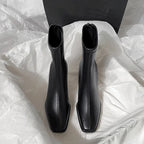 Bottes à Talons Carrés  – Élégance Minimaliste